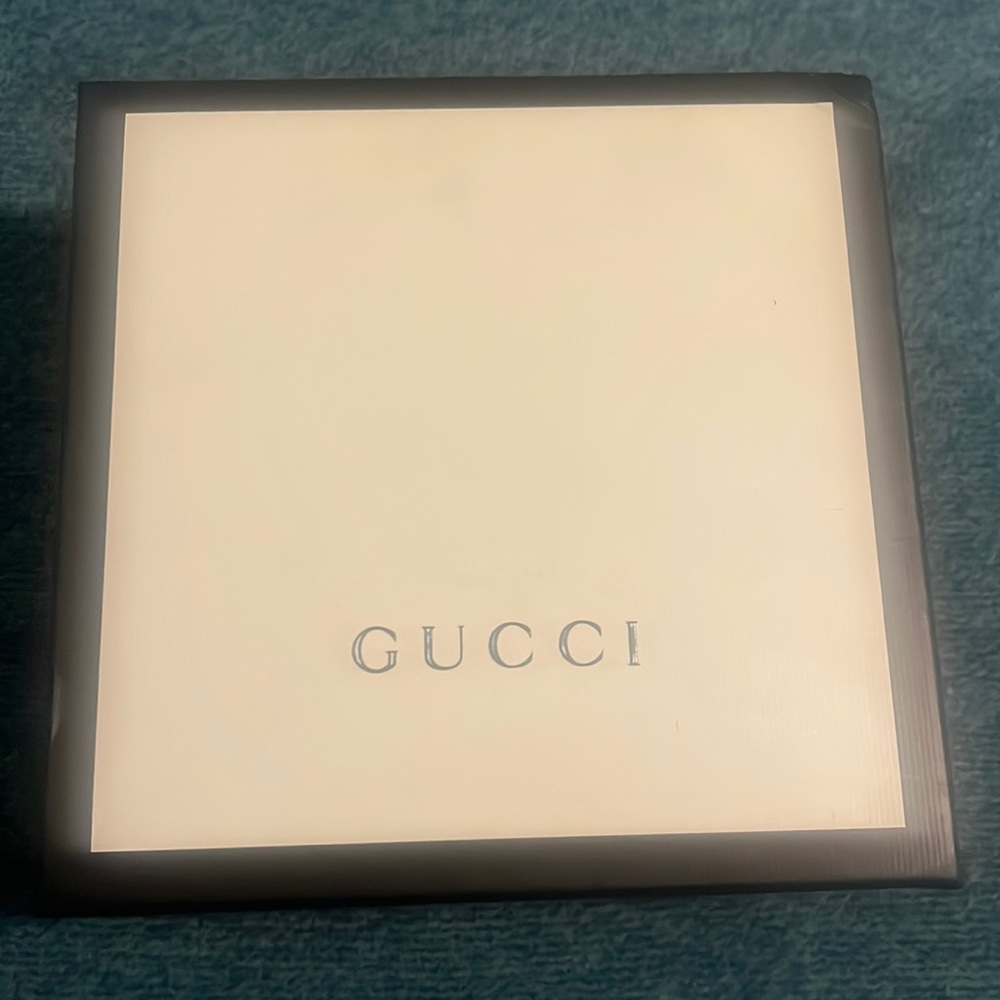 Classic white and black Gucci box